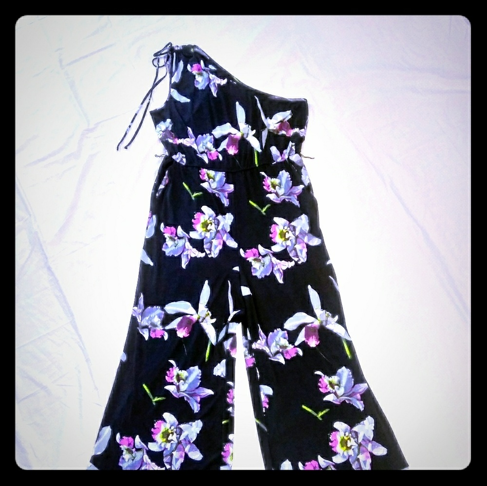 New York and Company XL One Shoulder Jumpsuit NWOT